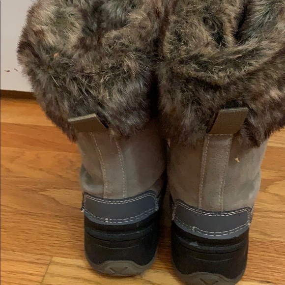 Khombu fur-trimmed snow boots. - Picture 5 of 5